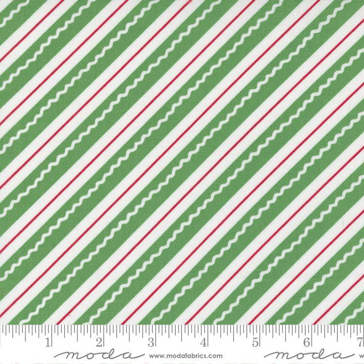 Reindeer Games Evergreen 22445 12 Moda #1 (32316)