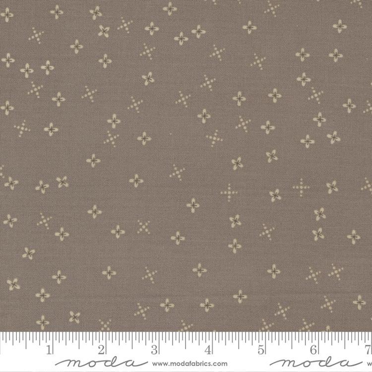 Slow Stroll Walnut 45546 15 Moda #1  (31035)