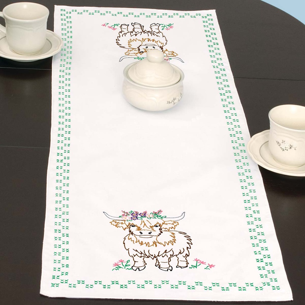Highland Cows Table Runner (35314)