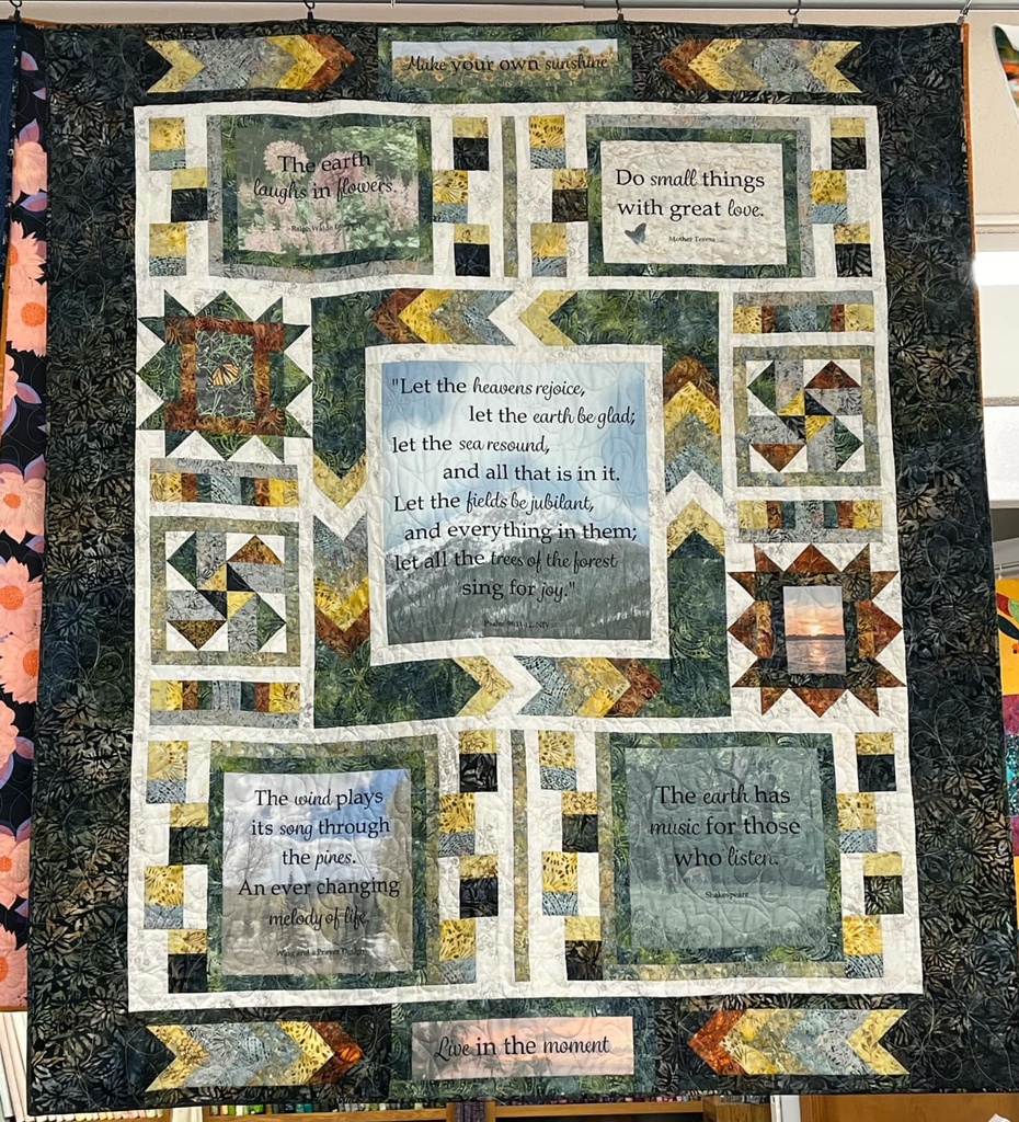 Nature's Symphony finished quilt 65 x 74 (35611)