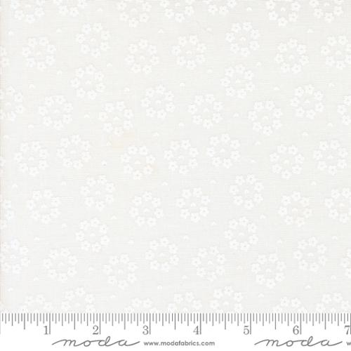 Raspberry Summer Cloud White 37695 21 (36045)