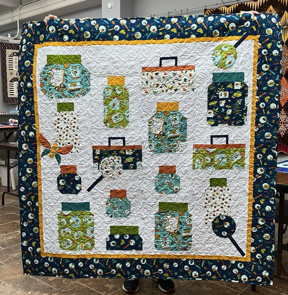 Looking At You finished Quilt 62 x 62 (36356)