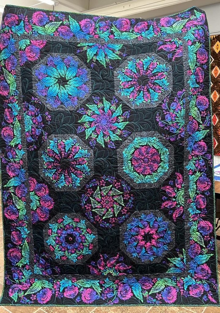 Vivid Kaleidoscope finished Quilt 64 x 86 (36357)
