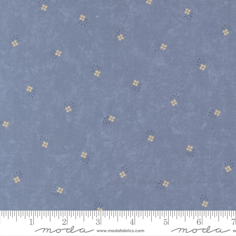 Bluebirds Nest Light Blue 9803 24 (36674)