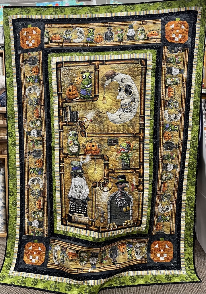 Steampunk After Dark Finished Quilt 54 x 73 (36687)