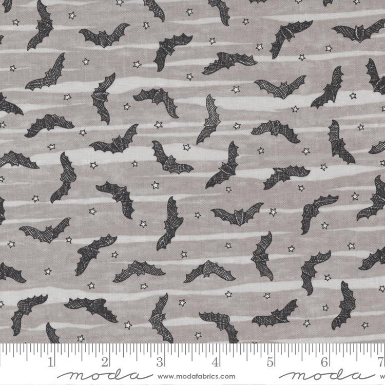 Ghostly Greetings Granite Grey 56046 14 Moda #1 (30998)