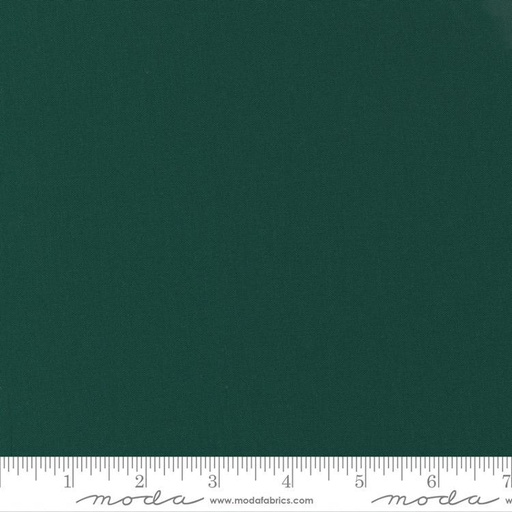 [31749] Bella Solids Christmas Green 9900 14 Moda #1 (31749)