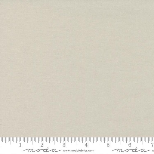 [32162] Bella Solids Etchings Stone 9900 178 Moda #1 (32162)