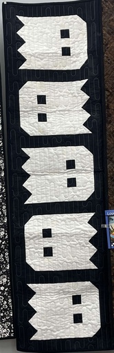 [36528] Ghosties table runner kit 18" x 57" (36528)