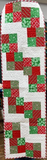 [36974] Snowberry Table Runner Finished Quilt 28 x 63 (36974)